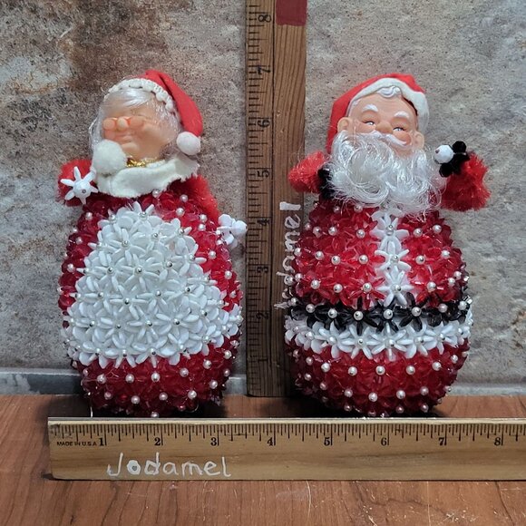 Vintage Folk Art Hand Beaded Dancing Mrs Claus & Santa Claus Christmas Decor - Picture 9 of 11
